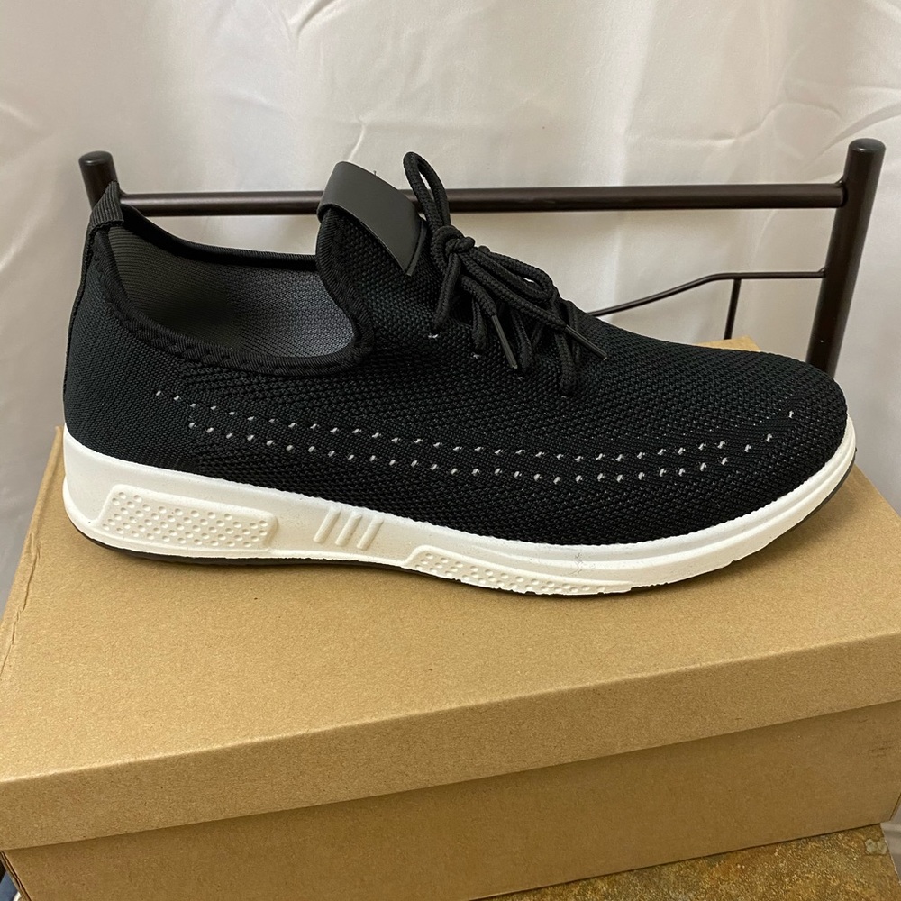 NWT Men’s Casual Shoe - EDITION By Forever Link